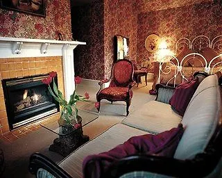 Rosewood Inn Victoria 2*,