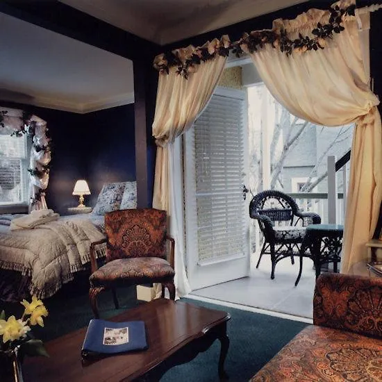 Hotel Rosewood Inn Victoria